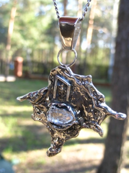 wisiorek-srebrny-talizman-z-diamentem-herkimer[44].jpg